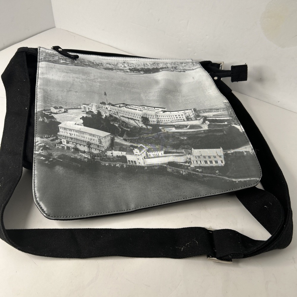 Alcatraz Island Shoulder Bag Magnetic Closure Zipper Open Zipper Comp On Back